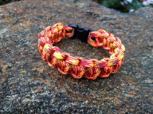 Paracord náramek - ohnivý