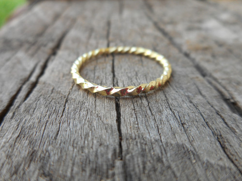 Twisted ring — foto 1