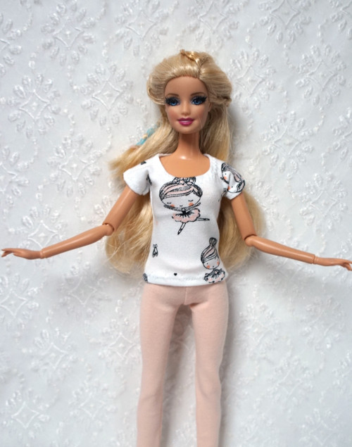 Komplet pro Barbie — foto 1