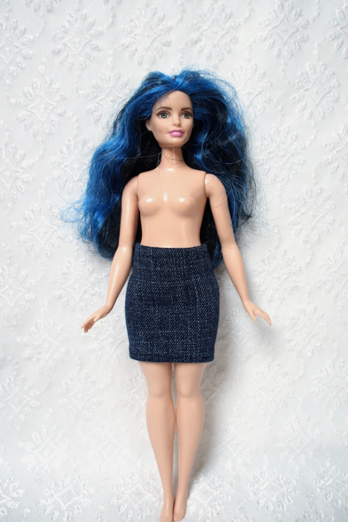 Sukně pro Barbie - curvy - baculku — foto 1