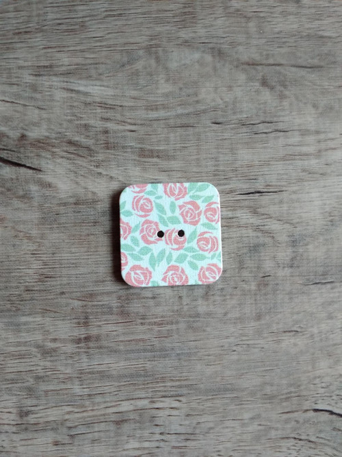 Knoflík s růžičkami — foto 1