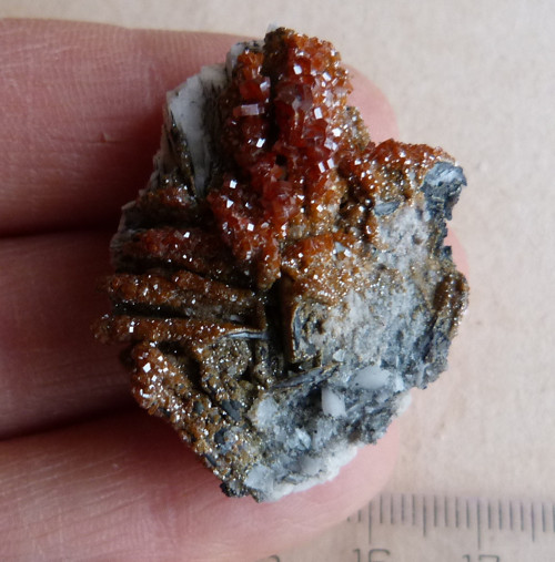Vanadinit, baryt - 3,5 cm — foto 1
