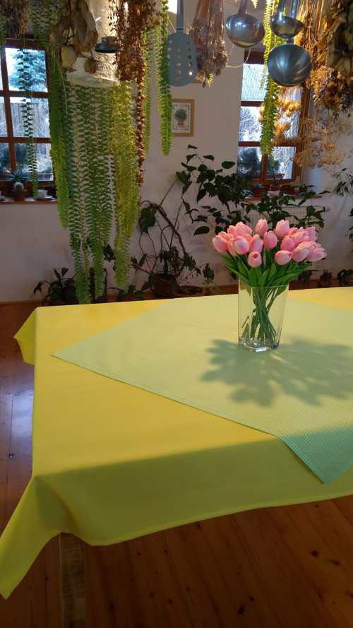 Ubrus- citrónově žlutá — foto 1