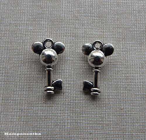 Přívěšek klíč myška 19x12mm 1kus
