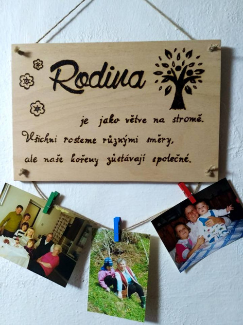 Cedulka RODINA