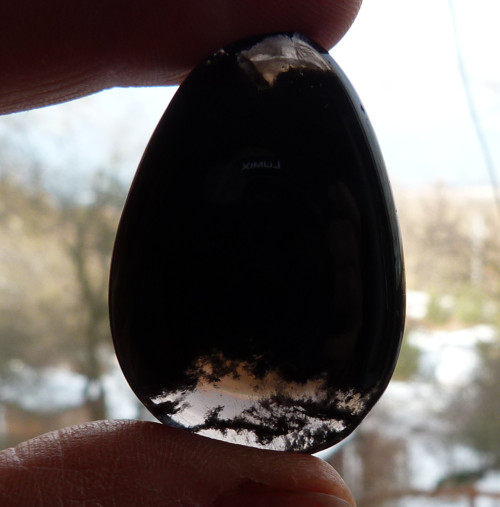 Obsidián kouřový - 4 cm — foto 1