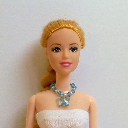 Šperky pro panenku Barbie - náhrdelník — foto 1