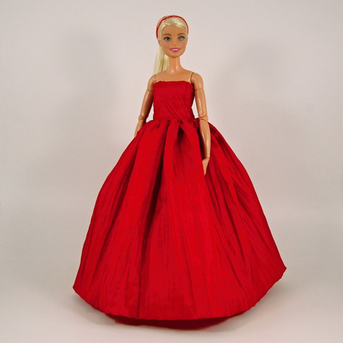 Barbie - Dlouhé červené šaty — foto 1