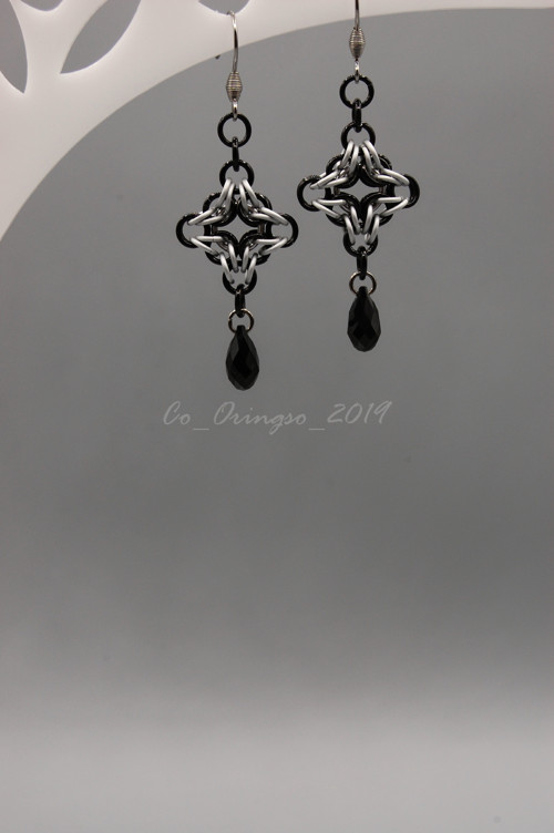Náušnice KRÁLOVNA NOCI se swarovski