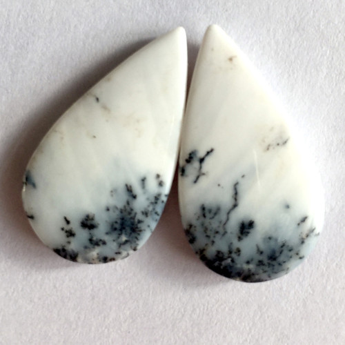 Dendritický opál kabošony pár (DOP006, 24x13x3 mm)