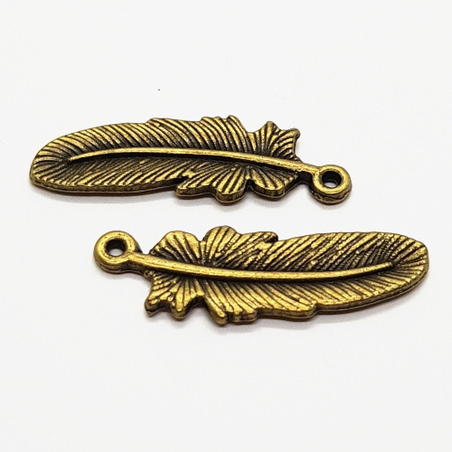 Přívěsek 30x10mm, pírko, 1ks