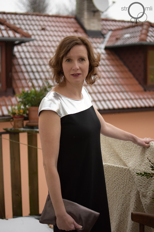 Společenské šaty se stříbrem, vel. S — foto 1
