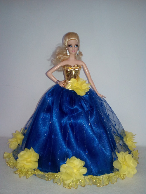 Šaty pro Barbie — foto 1