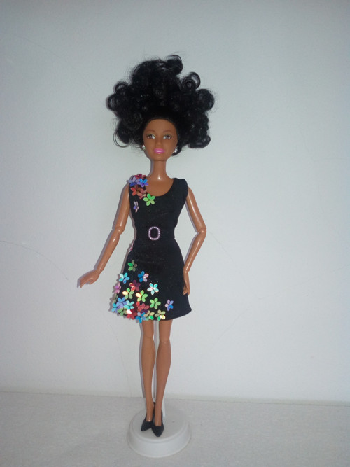 Šaty pro Barbie — foto 1