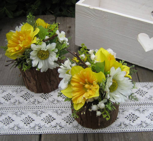 Drobné dekorace s narcisy — foto 1