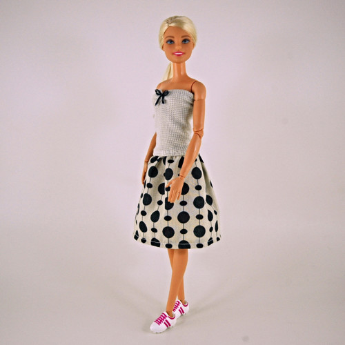 Barbie - Krémové šaty — foto 1