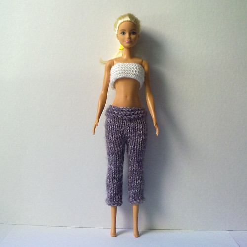 Oblečky pro Barbie - Kalhoty — foto 1