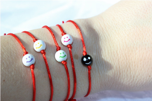 Keep smiling.. :) No Stress.. Kabbalah náramky — foto 1