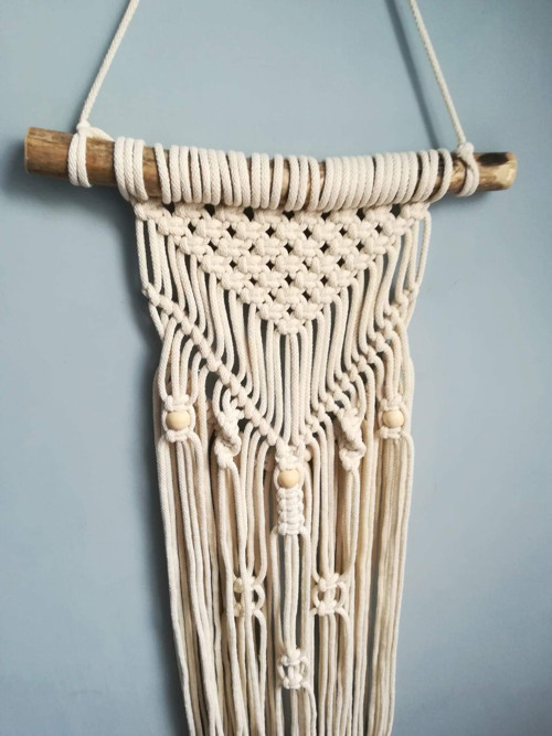 Macrame dekorace v přírodní krémové barvě — foto 1