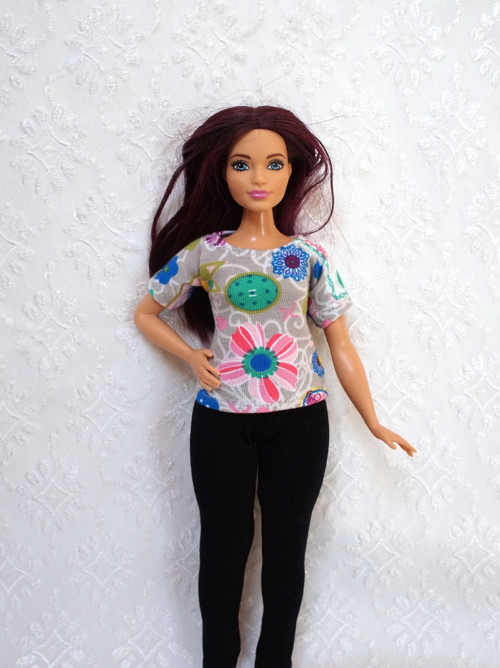 Tričko pro Barbie - curvy - baculku — foto 1