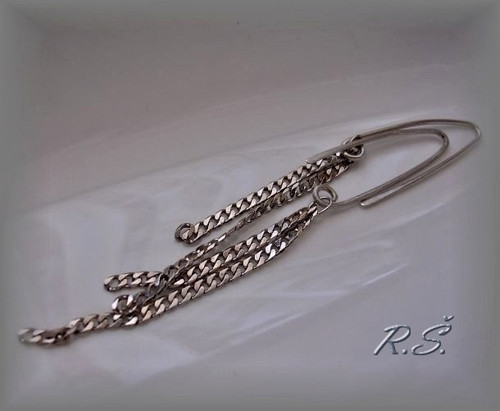 ŘETÍZKOVÉ. délka 8 cm ruční VOLNÝ afroháček. RYBKA