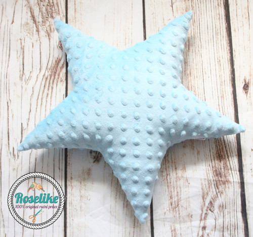 Polštářek hvězdička minky bledě modrá-36 cm