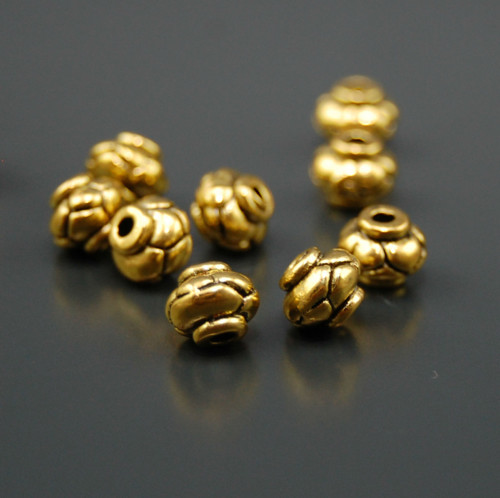 Korálek kovový ornamentální 6mm, 1ks