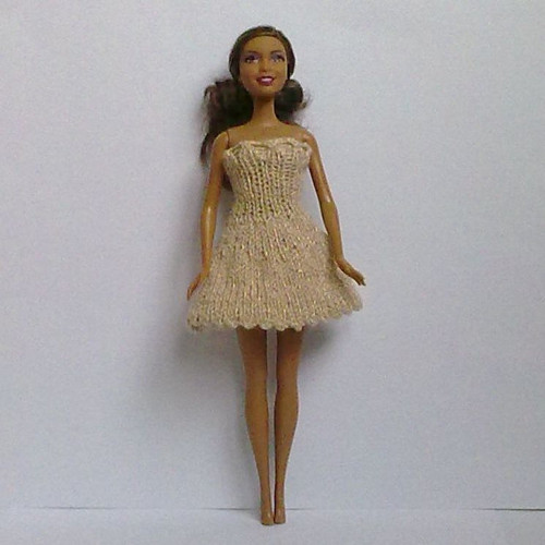 Oblečky pro Barbie (zlaté) — foto 1