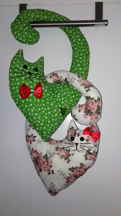 Kočky - šitá dekorace