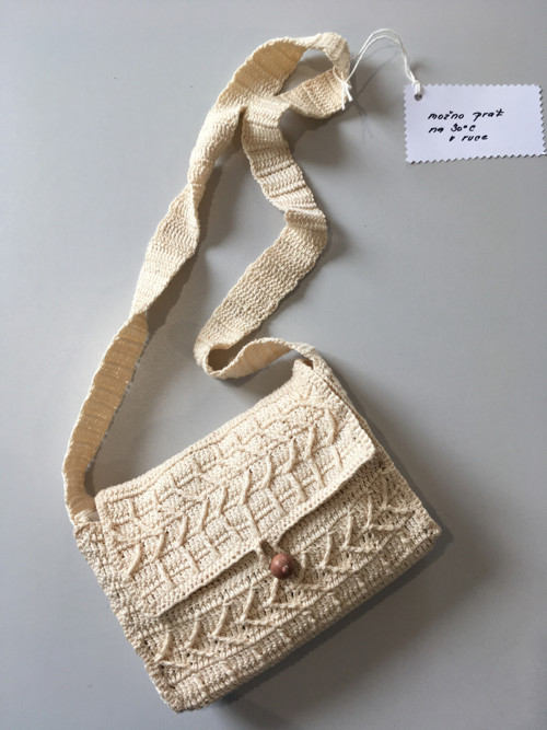 Crossbody háčkovaná kabelka — foto 1