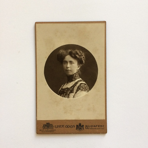 Vizitka - ateliér Uher Odon, Budapešť — foto 1