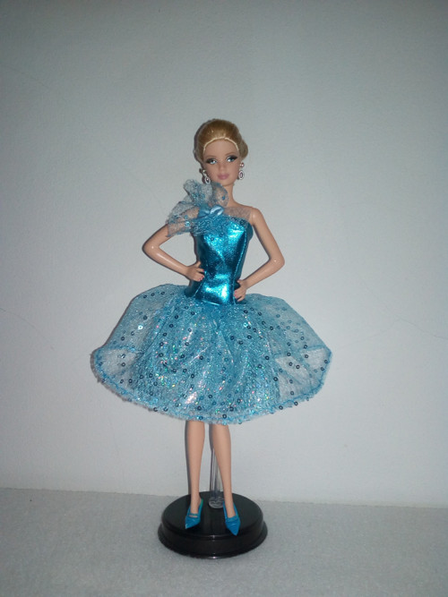 Šaty pro Barbie — foto 1