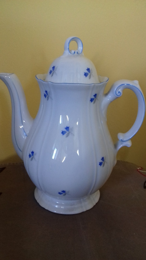 Porcelánová konvice — foto 1
