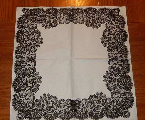 Ubrousek na decoupage - černá krajka na bílém