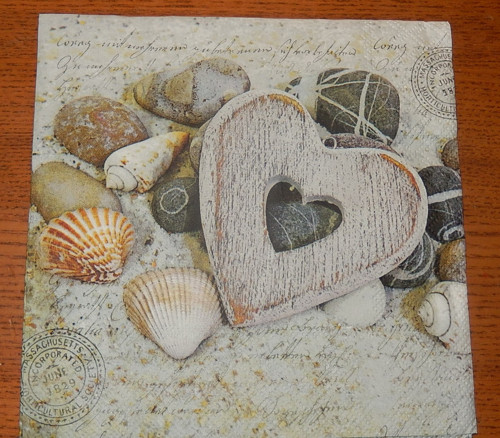 Ubrousek na decoupage - srdce, kameny a mušle