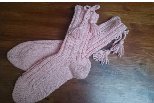 Ponožky vyšší se střapečky