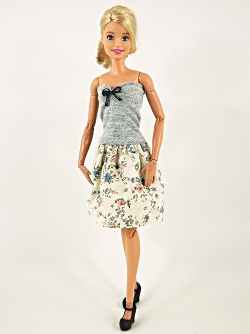 Barbie - Romantické šaty s mašličkou — foto 1