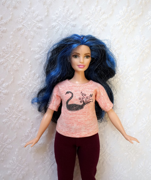 Tričko pro Barbie - curvy - baculku — foto 1