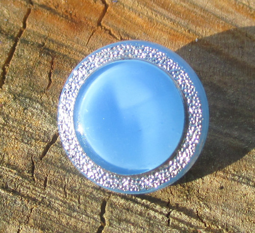 Starý skleněný knoflík – modrý