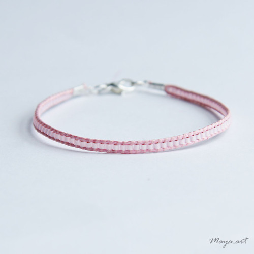 Růžový náramek WEAVED BRACELET
