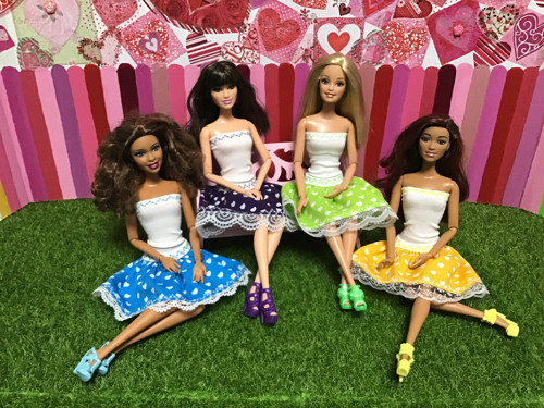 Šaty pro Barbie - “Kolekce Valentýnky”