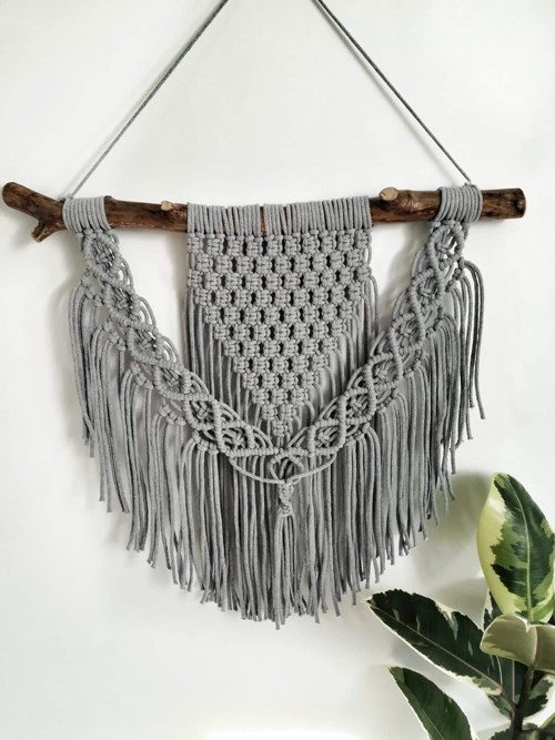 Macrame dekorace v šedé barvě — foto 1