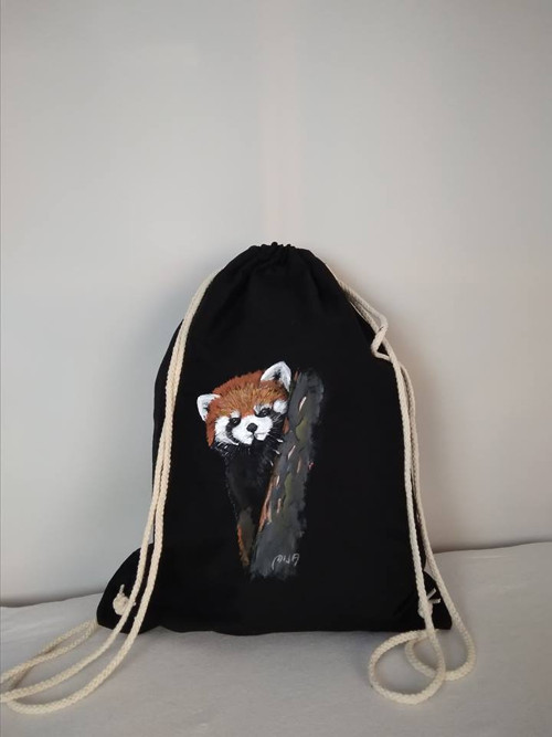 Baťůžek Panda červená na stromě — foto 1