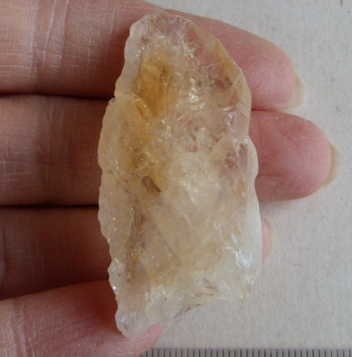 Citrín surový - 5 cm — foto 1
