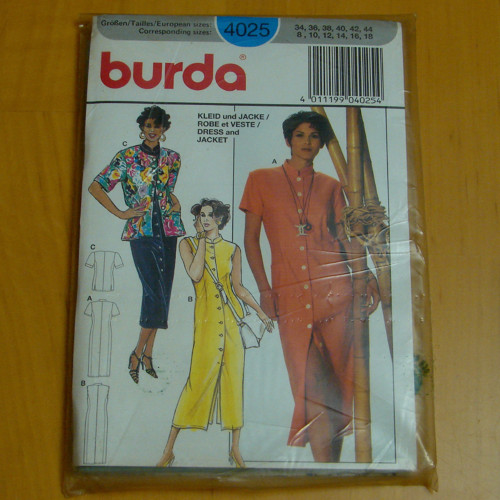 Burda 4025 - střih