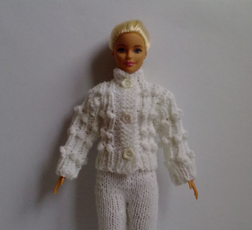 Oblečky pro Barbie - svetr — foto 1