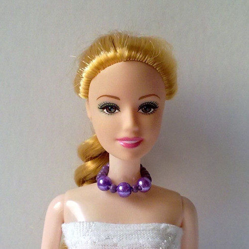 Šperky pro Barbie . náhrdelník