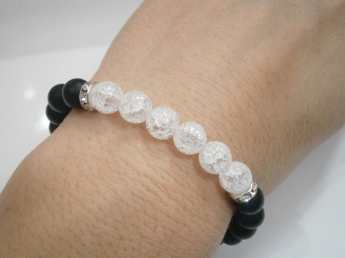 "Onyx/Křišťál" - elegantní minerálový náramek