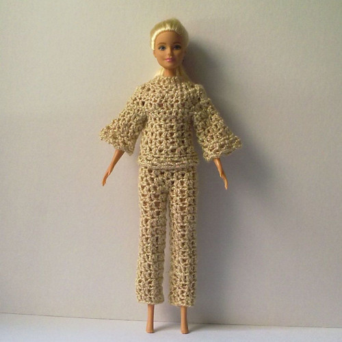Oblečky pro Barbie (zlaté) — foto 1