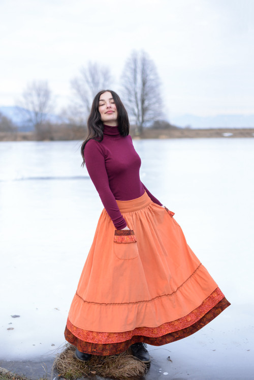 Sukňa Mia — foto 1